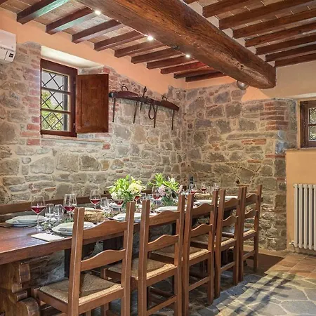 Villa Giulia 10, Emma Tuoro sul Trasimeno