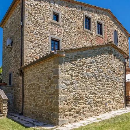 Giulia 10, Emma Villa