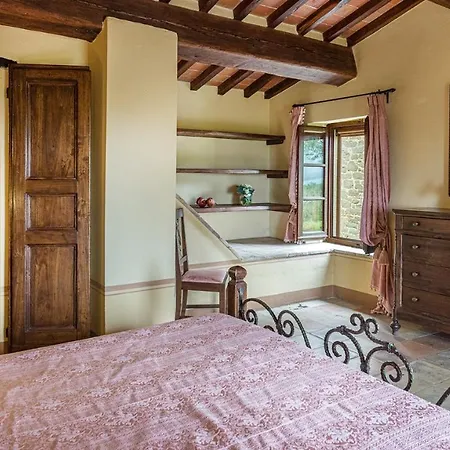 Giulia 10, Emma Villa Tuoro sul Trasimeno